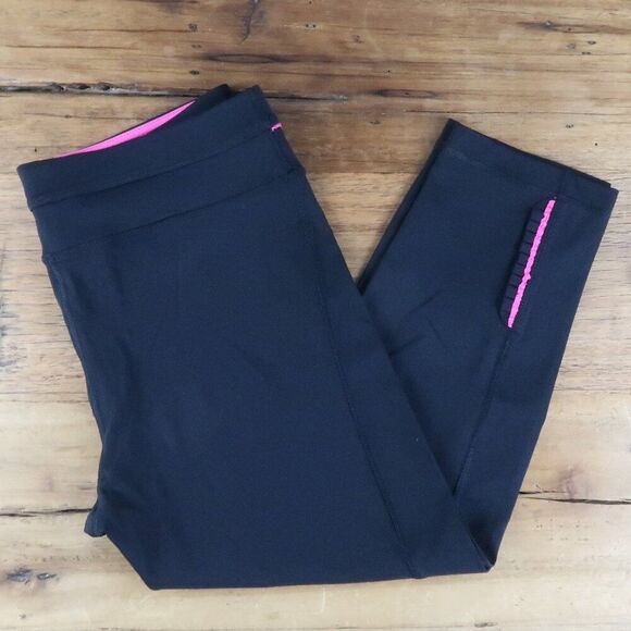 90 DEGREE BY REFLEX BLACK WITH HOT PINK ACCENT RUFFLE DETAIL CAPRI LEGGING - Picture 1 of 9